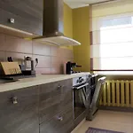 Artist'S Apartment - Near City Center דירה