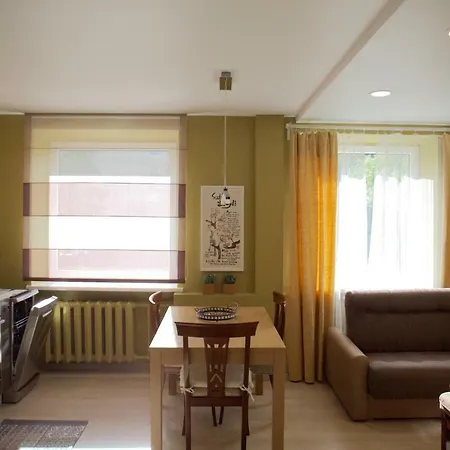 Artist'S Apartment - Near City Center شقة *