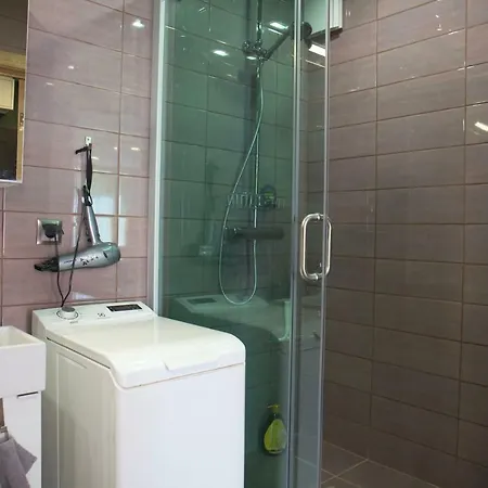 Artist'S Apartment - Near City Center شقة *